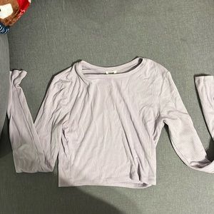 Small crop top long sleeve.